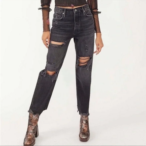 NWT Free People Baggy Tapered Boyfriend Jeans in Obsidian Black - Picture 2 of 9